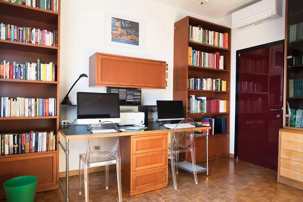 Design District Youhosty - Via Savona Apartment Milan